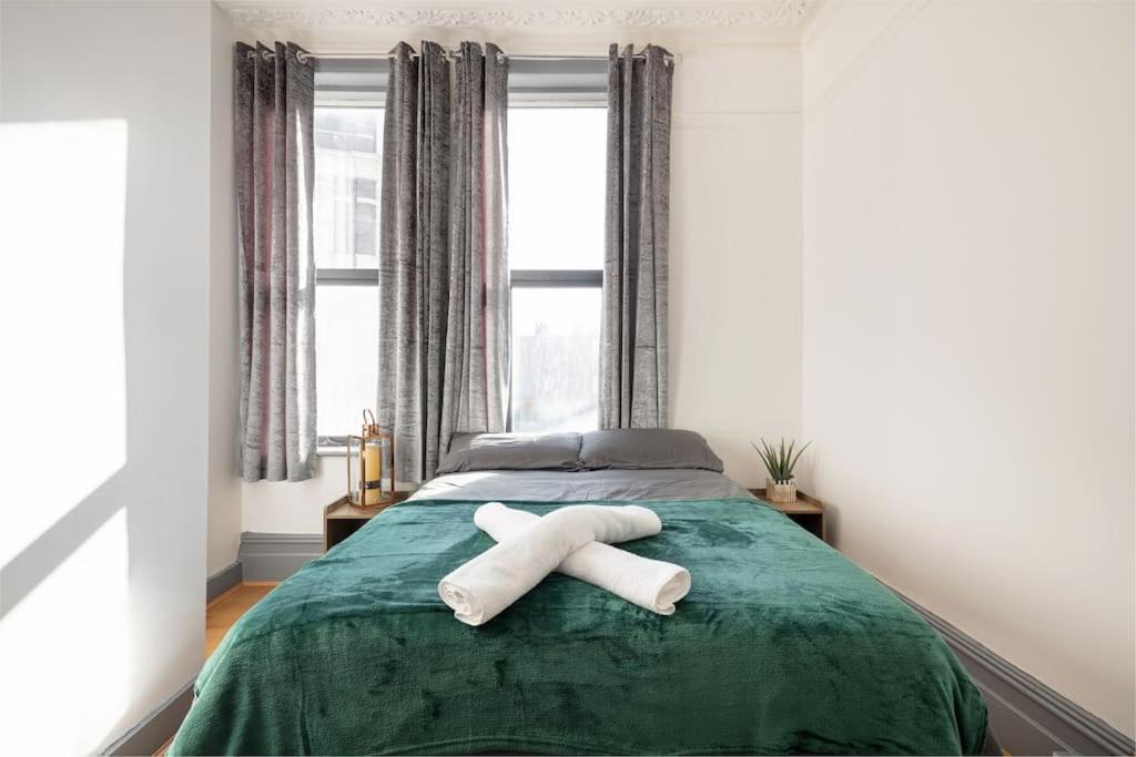 2A - Bright & Airy 2 Bed Flat - 20 Mins To Central Лондон Екстериор снимка