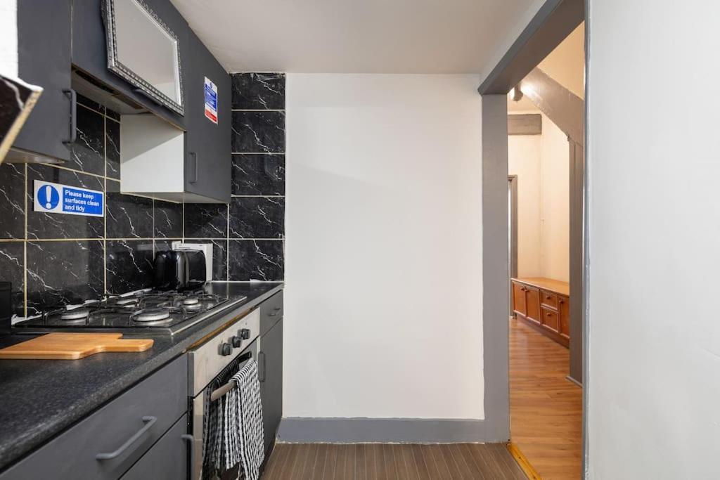 2A - Bright & Airy 2 Bed Flat - 20 Mins To Central Лондон Екстериор снимка